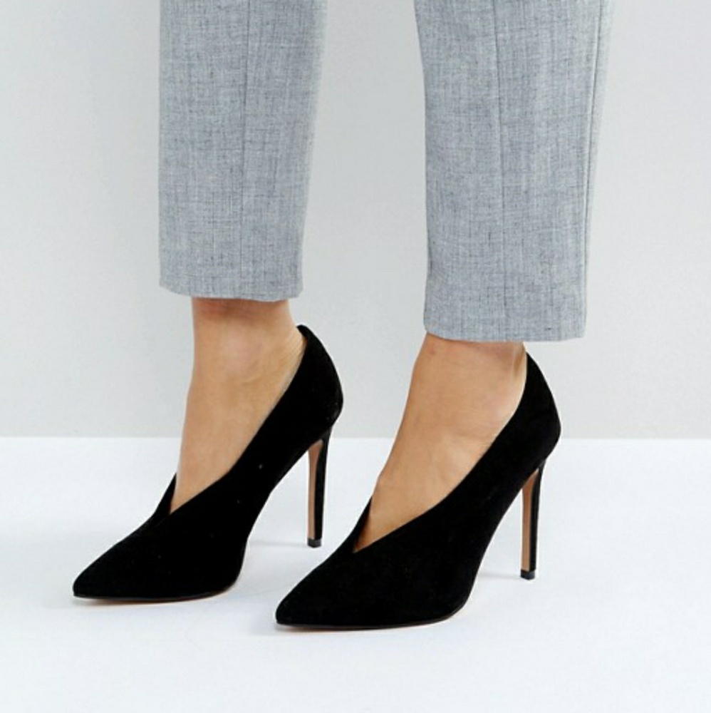 ASOS High Priority Black Suede Heels Size 6,worn only once